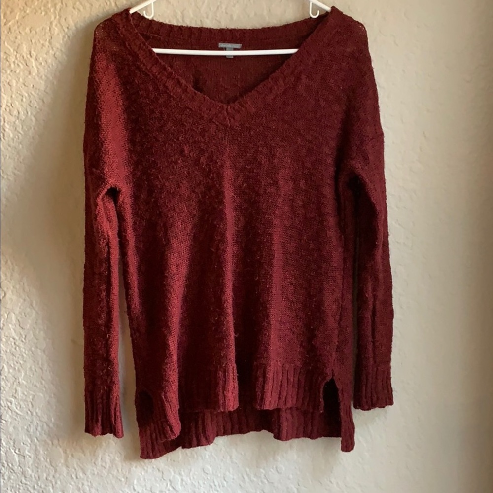 LIGHTLY WORN COZY SWEATER